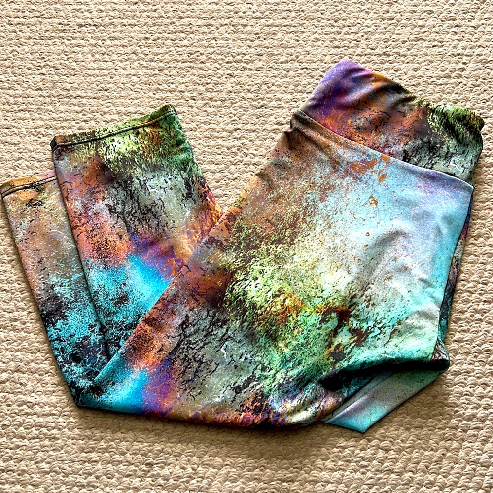 ONZIE - EUC Womens Cropped Leggings S/M